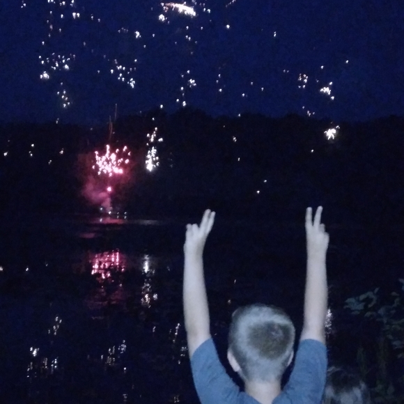 Meet your Posher, Daniel - Picture 1 of 2